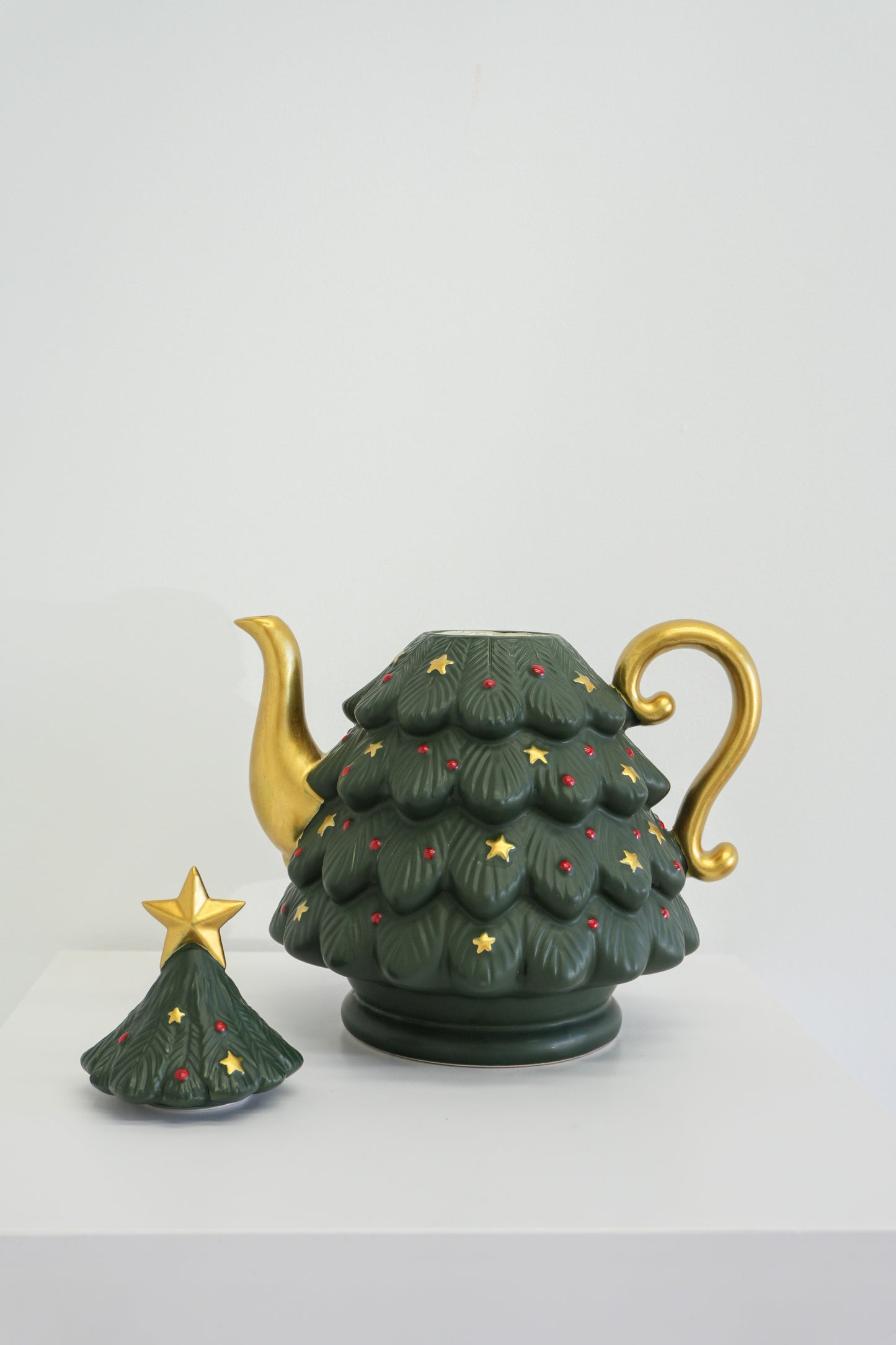 Buy Traditional Christmas Tree Teapot